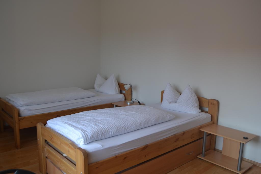 Gastehaus Sebastian Pensjonat Erding Pokój zdjęcie