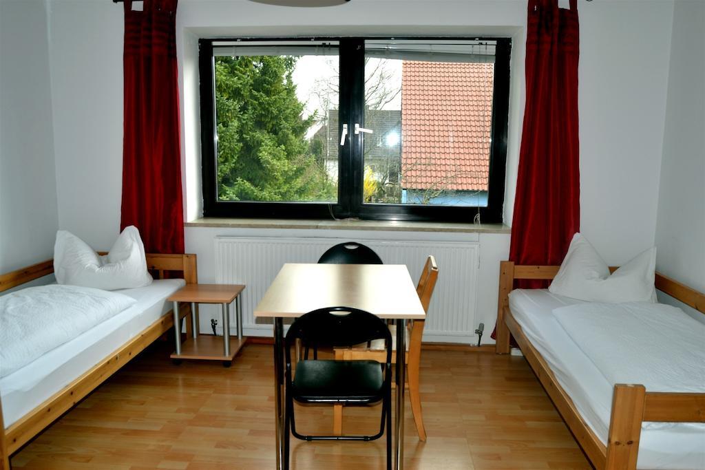 Gastehaus Sebastian Pensjonat Erding Pokój zdjęcie